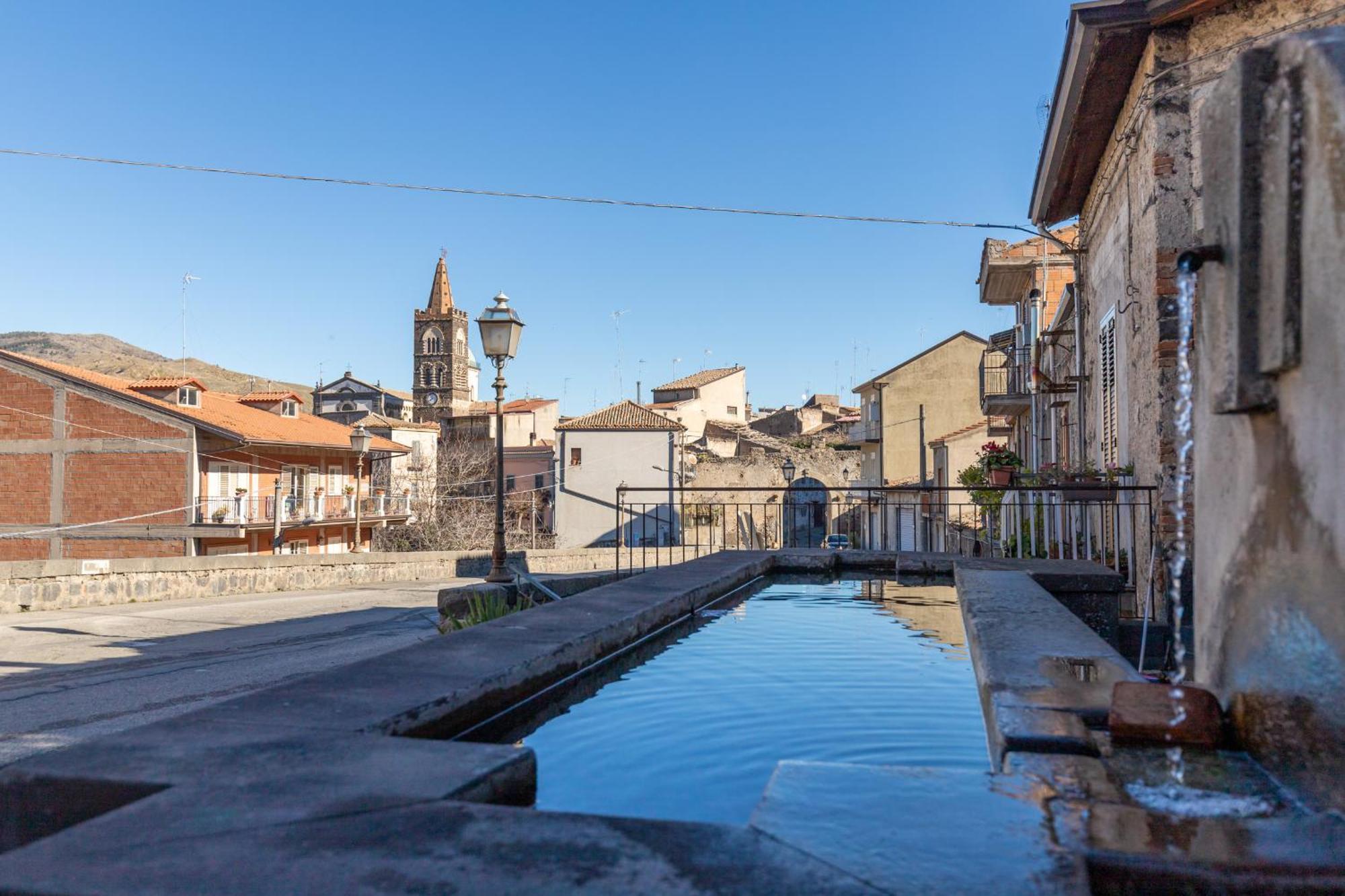 Апартаменты Casa Ai Cappuccini Рандаццо Экстерьер фото